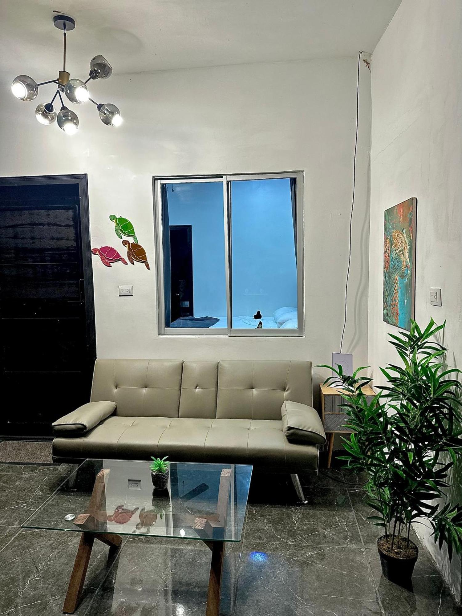 H Et L Apartment Тортугеро Екстериор снимка